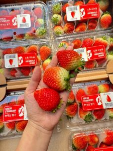 Hộp Dâu hàn 330gr