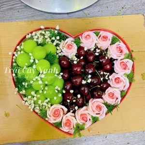 Hộp quà trái cây cherry hình trái tim