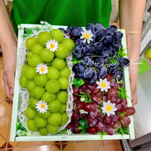 Khay Nho Tươi Làm Quà Tặng