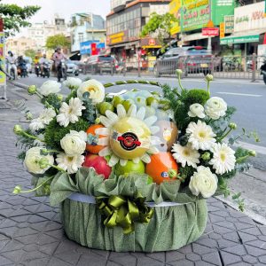 Giỏ trái cây mix hoa trắng trang nhã đẹp