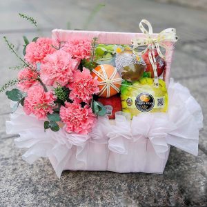 Hộp quà trái cây kết hợp hoa tươi đẹp sang trọng