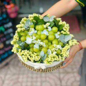 Hộp hoa quả nho tươi nguyên chùm tặng sinh nhật, ngày Phụ nữ Việt Nam